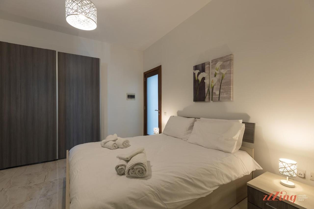 Ferienwohnung Sunny Penthouse Wterrace And Open Views St. Paul's Bay Exterior foto